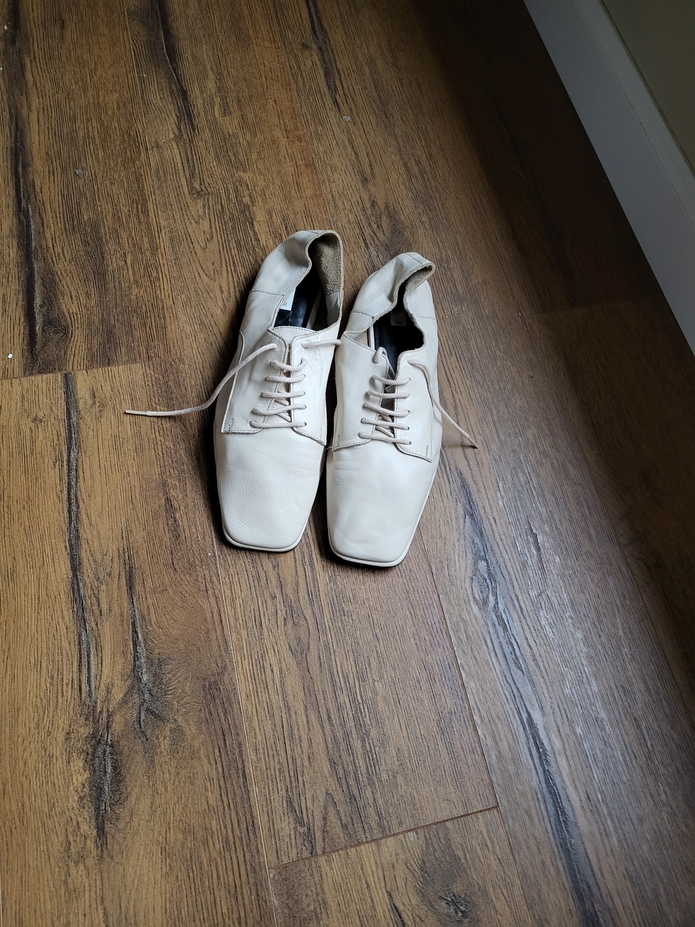 Zara Women Oxford Lace-Up Genuine Leather  Shoes in Cream .Size 40